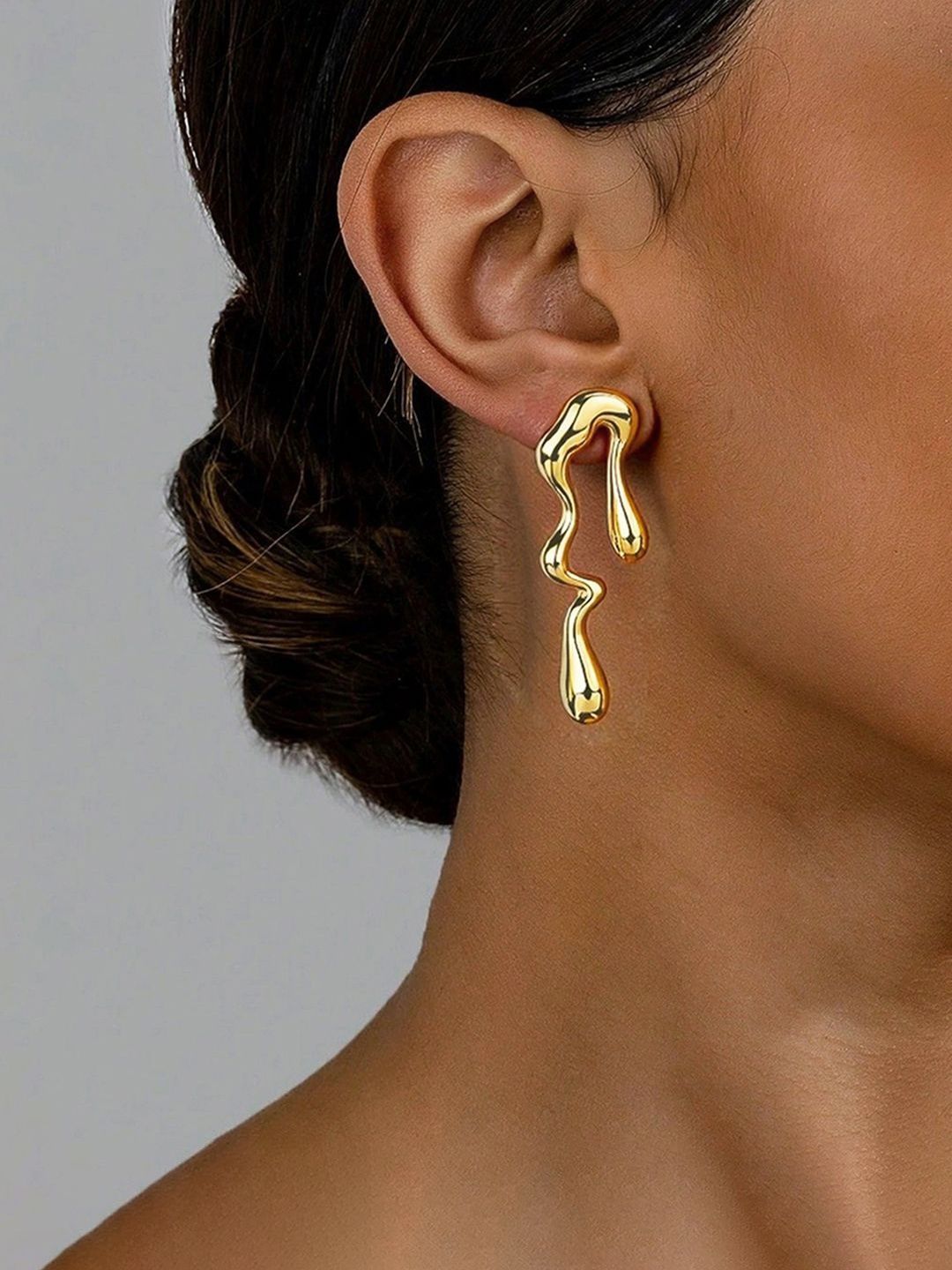 ARETES DROPPING