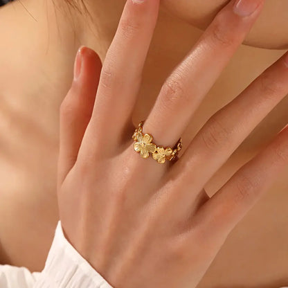 FLORAL RING