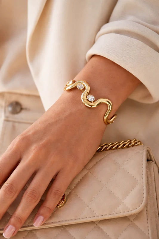 SHAPY BANGLE