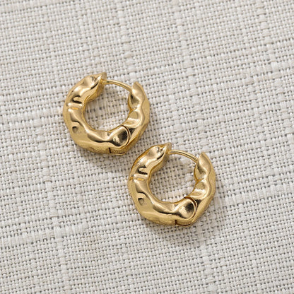 RENATA HOOPS