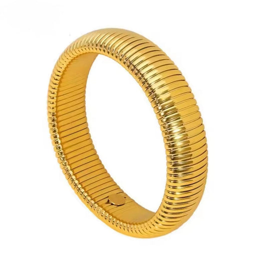 CHUNKY WORM BANGLE
