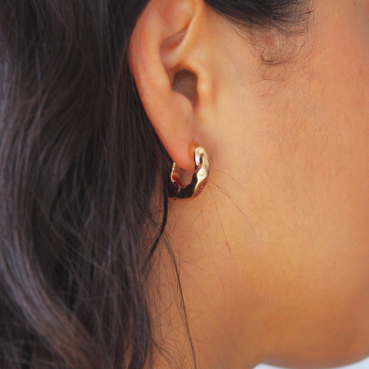 RENATA HOOPS